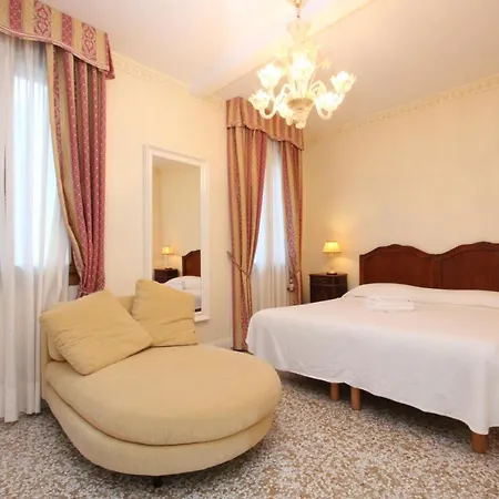 Pozzo Terrace * Venezia